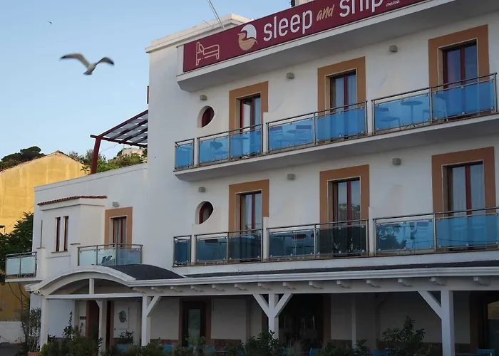 Ξενοδοχείο Marina Sleep And Ship Rodi Garganico