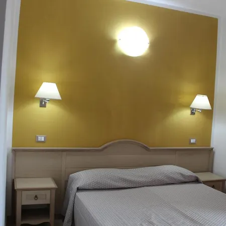 Hotel Marina Sleep And Ship