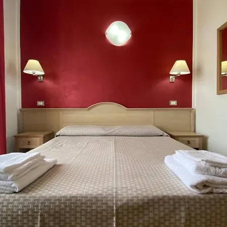 Marina Sleep And Ship Hotel