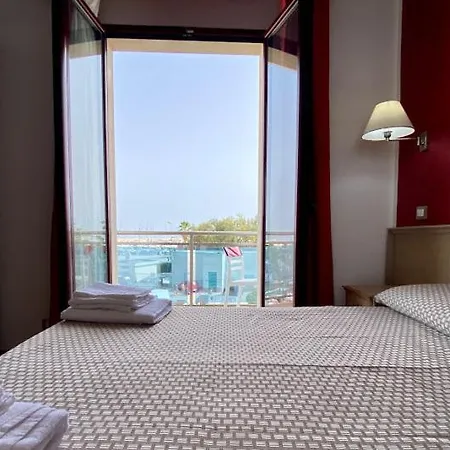 Hotel Marina Sleep And Ship Rodi Garganico