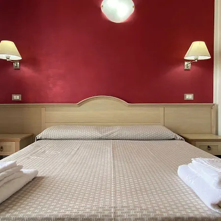 Marina Sleep And Ship Hotel