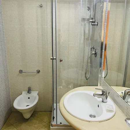 Marina Sleep And Ship Rodi Garganico