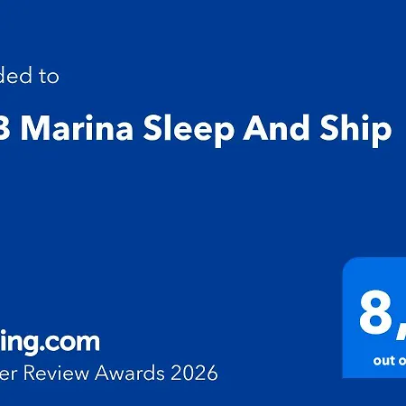 Marina Sleep And Ship Hotel *