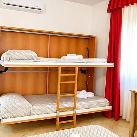 Marina Sleep And Ship Hotel Rodi Garganico