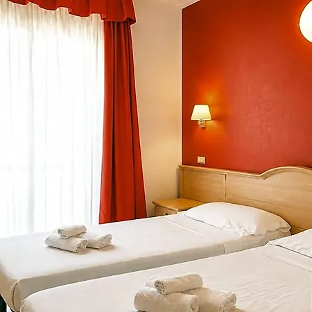 Marina Sleep And Ship Hotell *