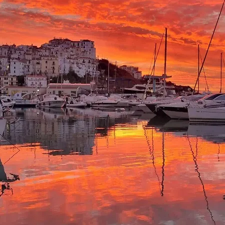 Marina Sleep And Ship Hotel Rodi Garganico
