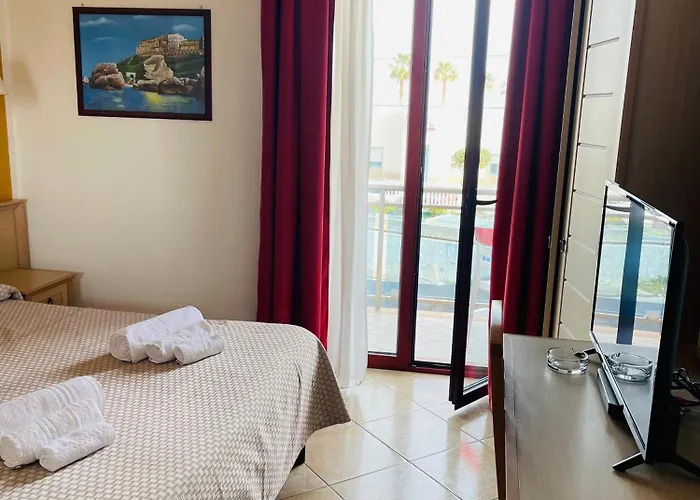 Hotel Marina Sleep And Ship