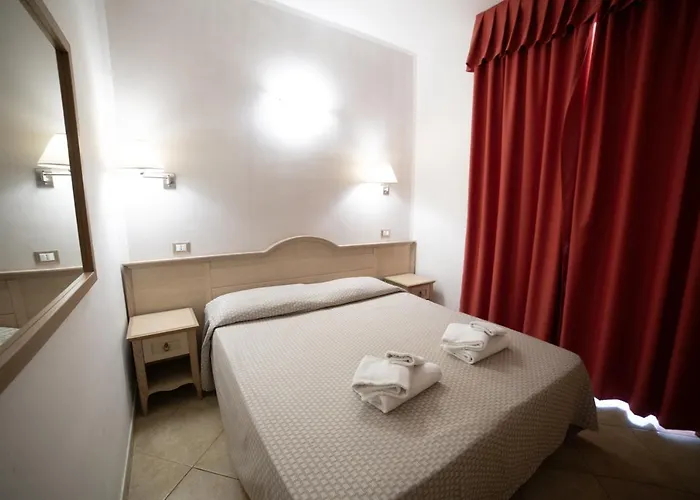 Marina Sleep And Ship Hotel Rodi Garganico