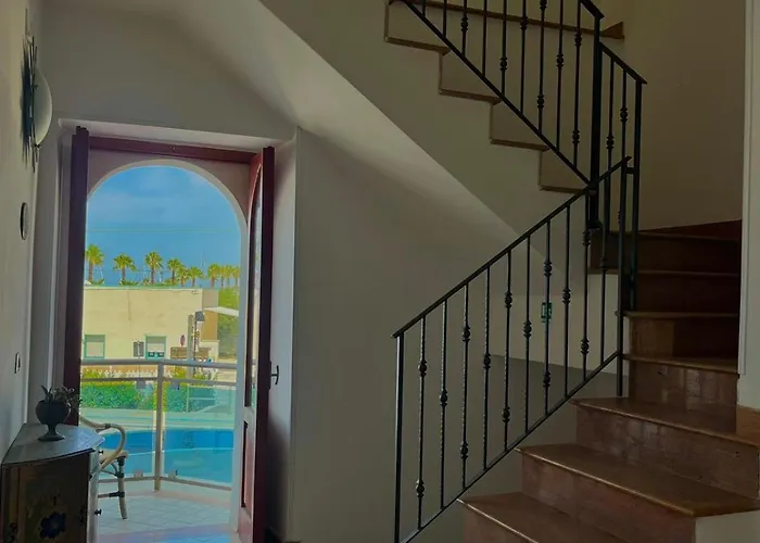 Hotel Marina Sleep And Ship *