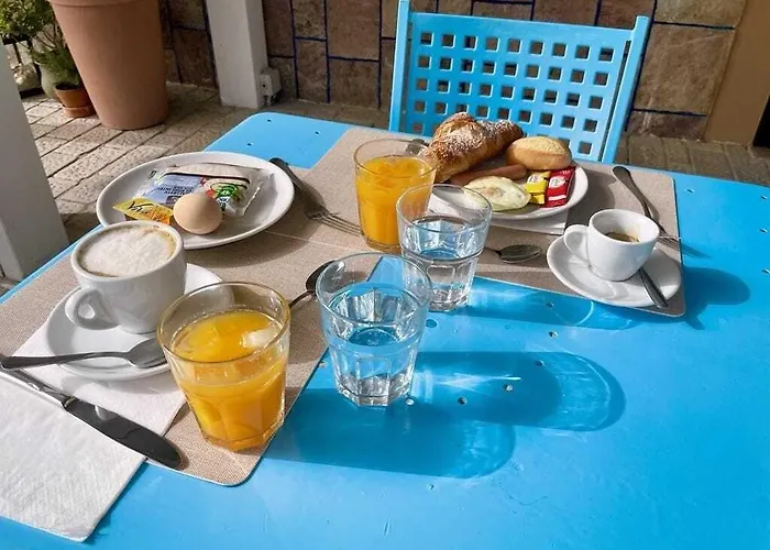 Hotel Marina Sleep And Ship